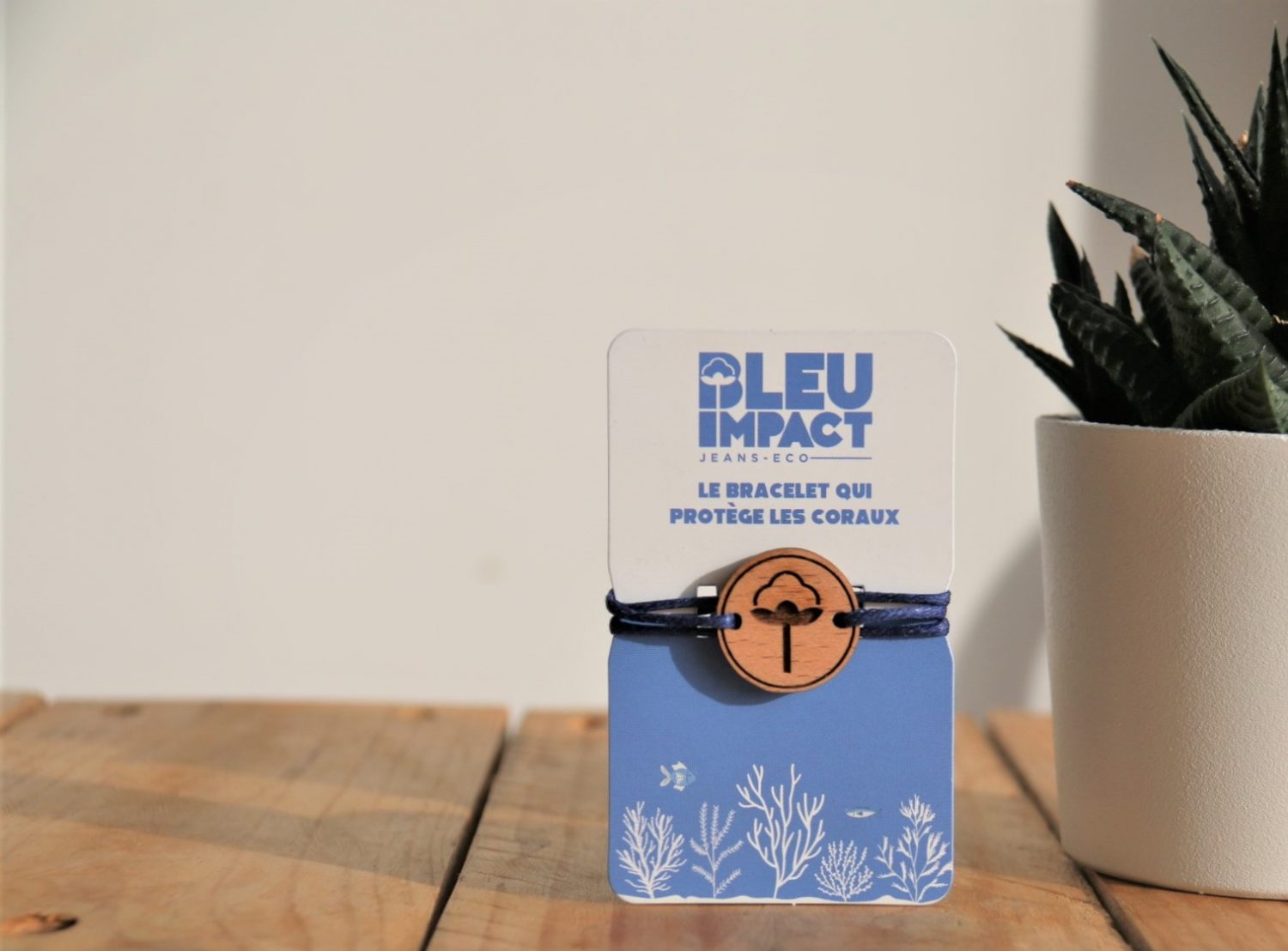 Bracelet bleu impact - Kaporal X Gifts for Change pour la protection des océans