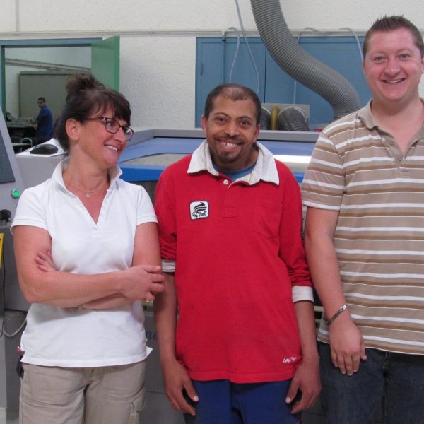 Saïd et Benjamin, ouvriers de l'ADAPEI09 à Pamiers, notre principal ESAT. Avec Vérnique, monitrice