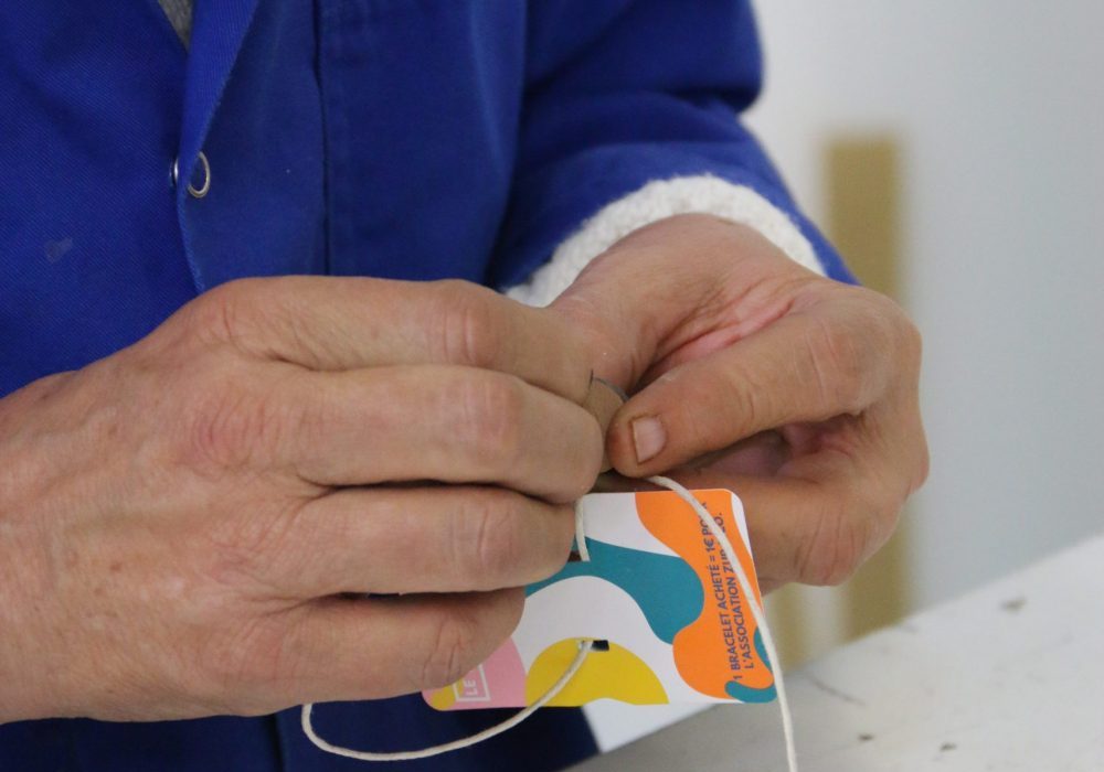 Bracelet Monoprix fabrication ESAT Bracelet Monoprix fabrication ESAT