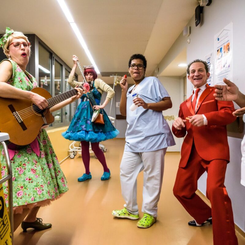 Mater-nez - Le rire médecin